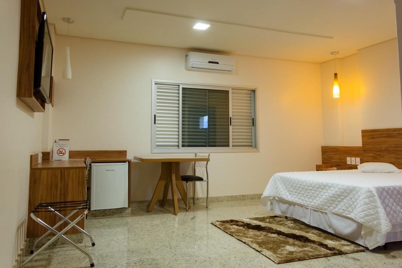 Lindoya Hotel Catalão Exteriér fotografie